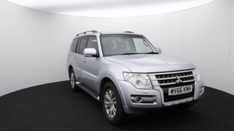 Direct from National Highways - Ex Traffic Officer Mitsubishi Shoguns & Land Rover Discovery SD V6 - Many MOT'd