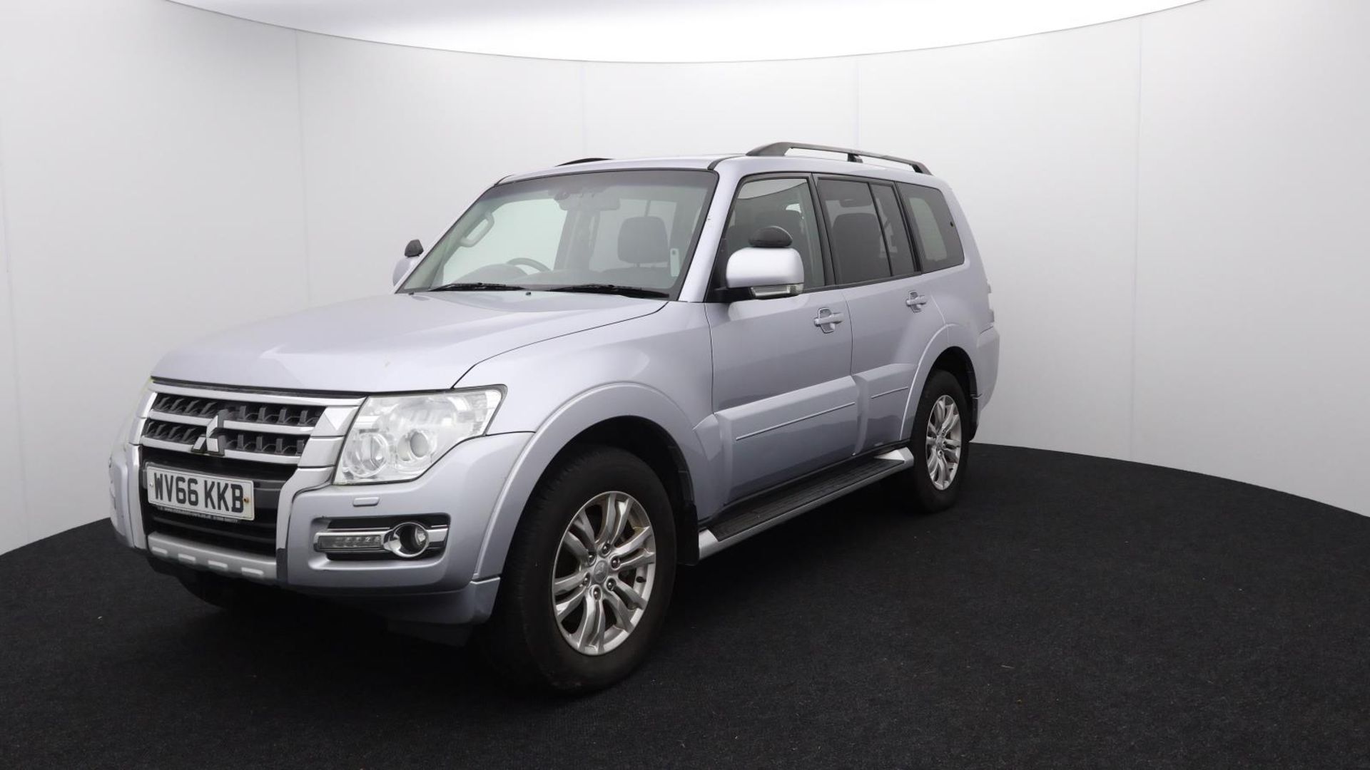 WV66 KKB - Mitsubishi Shogun, Diesel, Silver, 2016 - Image 2 of 45