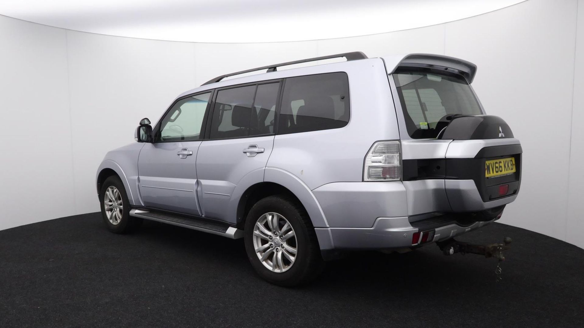 WV66 KKB - Mitsubishi Shogun, Diesel, Silver, 2016 - Image 8 of 45