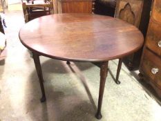 A George II mahogany oval drop leaf supper table, with club foot supports (open: 70cm x 134cm x