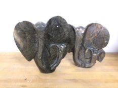 A pair of Zimbabwean stone sculptures of elephants (each: 23cm)