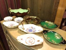 A mixed lot of Carltonware including a Rouge Royale plate (23cm), two Vert Royale dishes, four