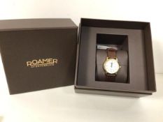 A Romer gentleman's wristwatch with original box and paperwork (watch: 3cm)