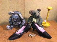 Two Burra bears (23cm), a pair of high heels, a yarn spool and a tin Zebra (a lot)