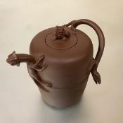 A modern Meissen Bottger Steinzeug red stoneware teapot, in the manner of Chinese Yixing wares,