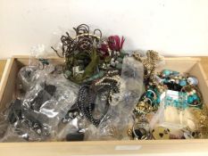 A quantity of costume jewellery including rings, necklaces, pendants, brooches, earrings etc. (a