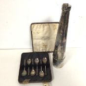 A set of six 1945 London silver coffee spoons, in original Gladwin Ltd., Sheffield box (a/f) (