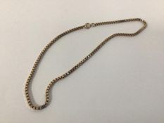 A 9ct gold box link chain stamped 375 (37cm) (14g)