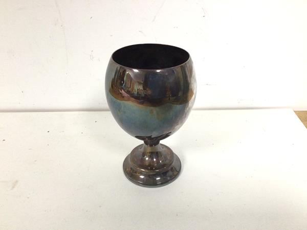 A 1920s London silver goblet (15cm) (193g)