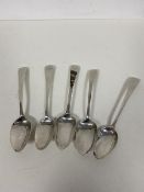 A set of five Georgian London silver dessert spoons, various makers (each: 17cm) (155g)