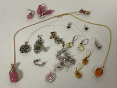 A quantity of costume and silver jewellery including earrings, necklaces, pendants etc. (a lot)