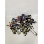 A quantity of Epns including sugar nips, souvenir spoons (a lot0