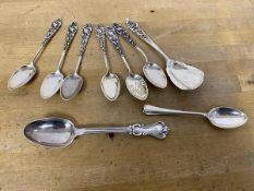 A mid 19thc London silver teaspoon, a Sheffield silver coffee spoon (46g), a condiment shovel,
