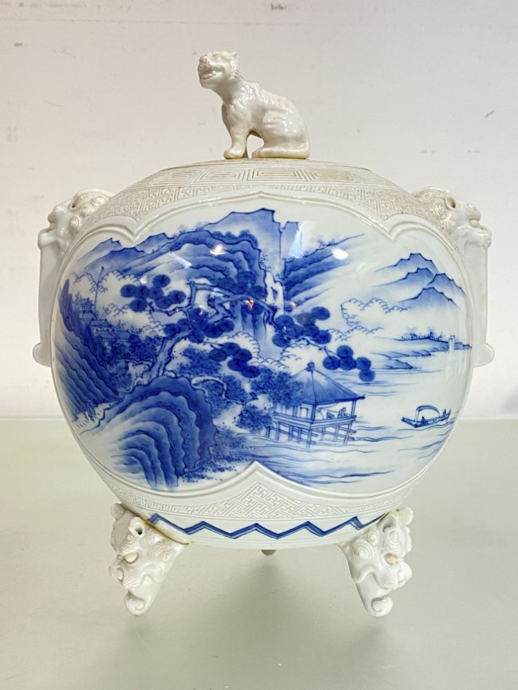 An Edinburgh New Town Collection:  Oriental, European and British Ceramics and Decorations