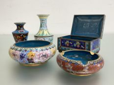 A group of Chinese cloisonne, 20th century, comprising: a small casket, decorated to the hinged