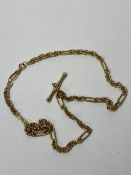 A 9ct gold Albert chain measures 24cm and weighs 11.17 grammes