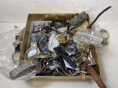 A quantity of wrist watches for parts (a lot)
