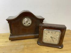 An unusual Edwardian dome topped mantel clock with columns to corners, measures 27cm x 33cm x 13cm