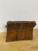 A vintage Alligator skin handbag measures 22cm x 27cm x 9cm