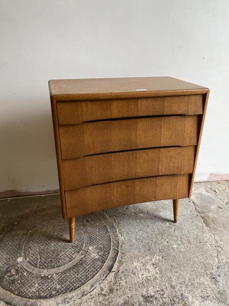 An Avalon Yatton, Mid Century, chest of drawers, label to interior , with four graduated drawers