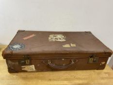 A vintage travelling case measures 17cm x 72cm x 37cm