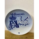 A 1906 Norwegian Porsgrunds china commemorative plate for the coronation of King Haakon VII,