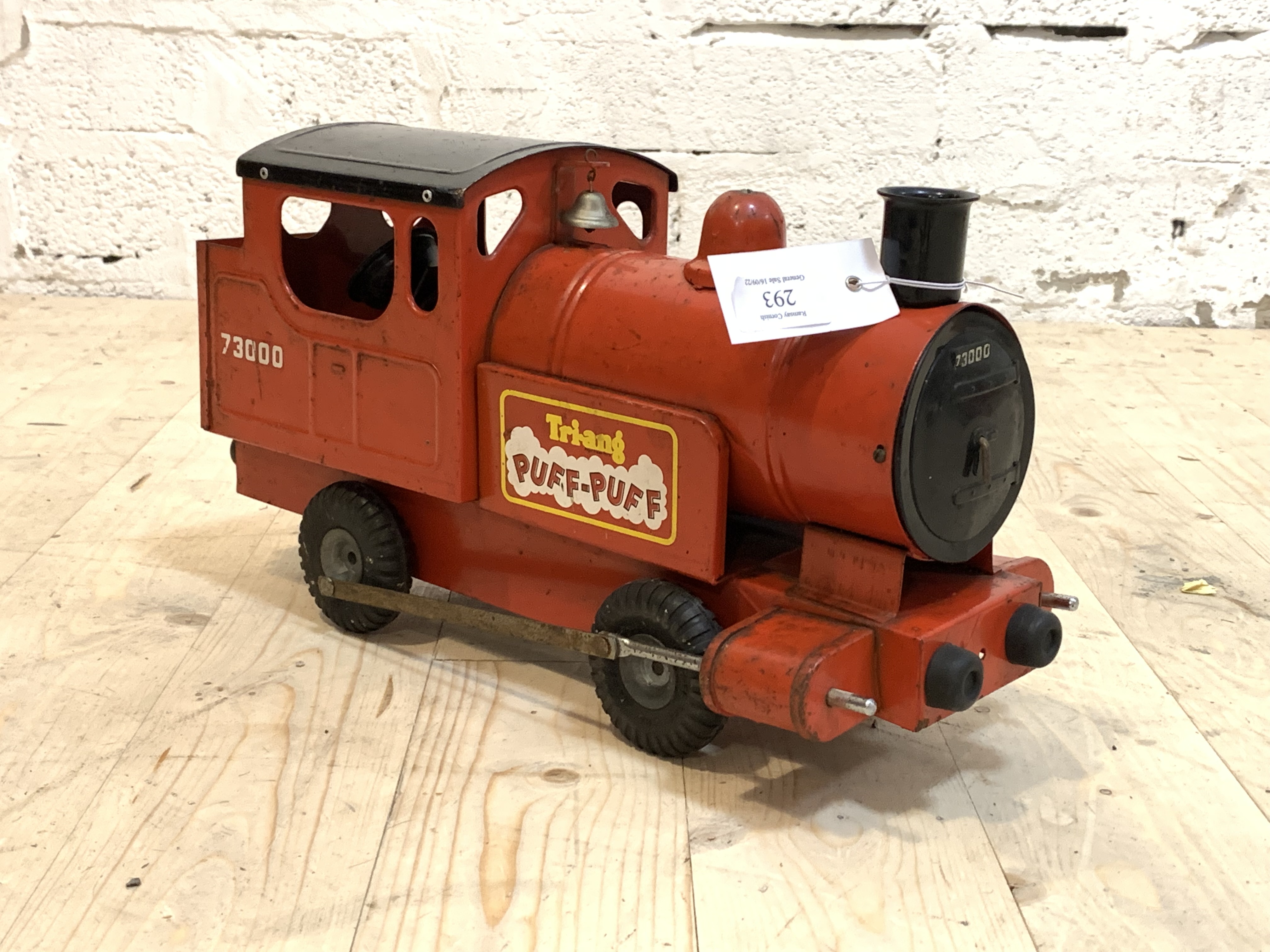 A vintage Triang Puff Puff model train L46cm