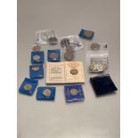 Coin and Note Interest:- A box containing £40 face, UK £5 coins and £28 face old brass £2 coins, all