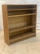 A 20th century oak open bookcase, with three adjustable shelves, H98cm, W95cm, D27cm