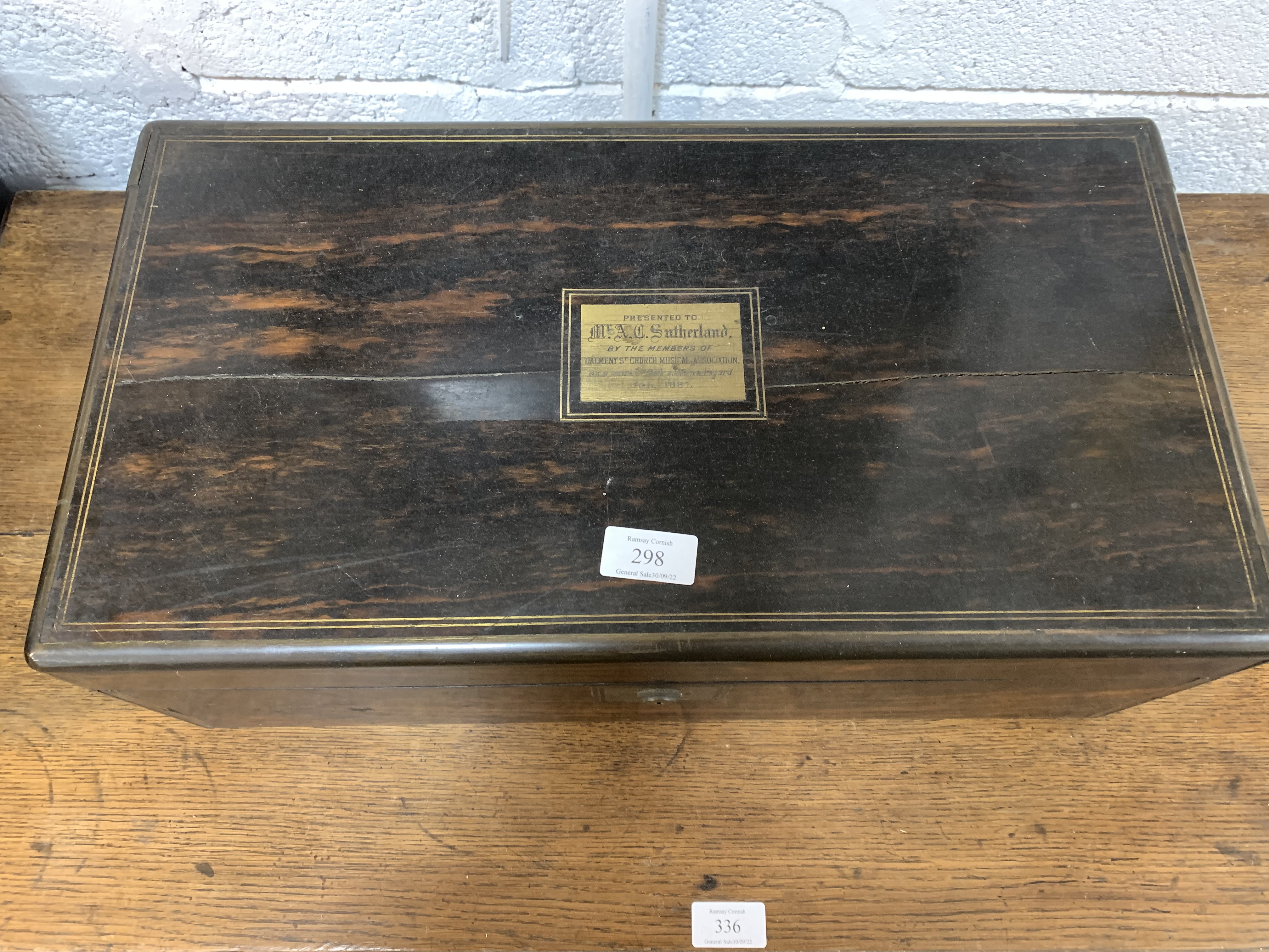 A late 19thc coromandel writing slope the top with brass plaque inscribed Presented to Mr A - Bild 3 aus 5