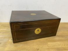 A 19thc hinged box with scalloped brass plaque to top and brass inlay lines to top and front,