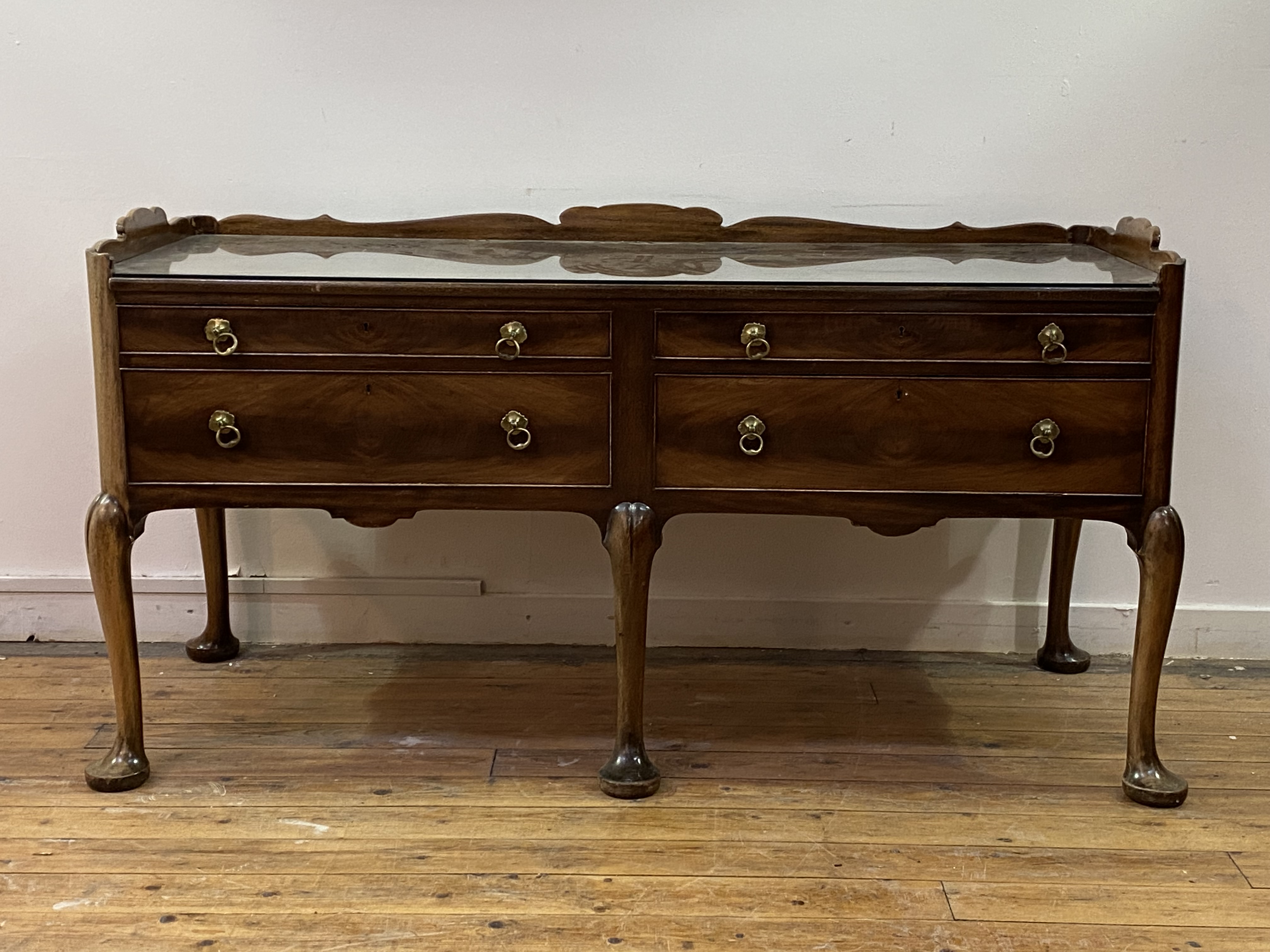 Whytock and Reid, a mahogany double buffet, early 20th century, the quarter sawn veneered top with - Image 4 of 5
