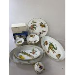 A quantity of Royal Worcester Evesham pattern table ware including cake plate (28cm), six small