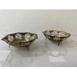 A pair of silver bonbon dishes, Birmingham 1913 (each: 4cm x 10cm) (combined; 75g)