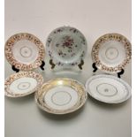 A 19thc Chinese famille rose decorated plate with floral sprays, a set of three Duesbery Derby side