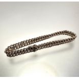 A 9ct gold Milanese style chain link bracelet with clip fastening, (7.5cm x 7mm) (11.8g)
