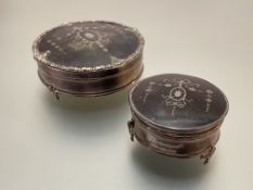 Two George V silver and tortoiseshell jewellery boxes, of similar design, the smaller Birmingham