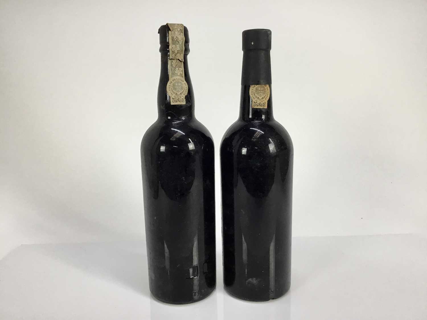 Port - two bottles, Porto Santos 1977 and Fonseca's 1975 - Image 2 of 2