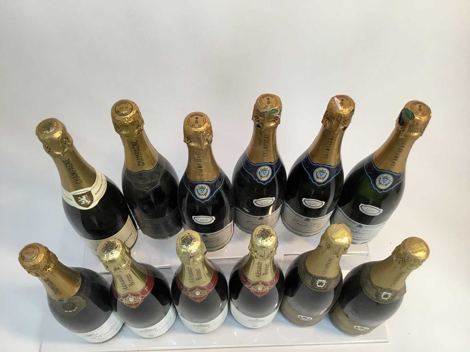 Champagne - twelve bottles, Paul D'Hurville, Alexandre Bonnet and others - Image 2 of 5