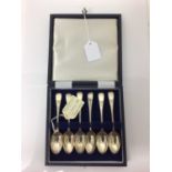 Set of six Victorian silver teaspoons in fitted case, hallmarked Sheffield 1896