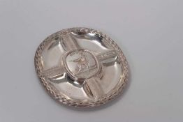 Modern Bank of England commemorative silver dish with figure of Britannia, 11 x 9.5 cm