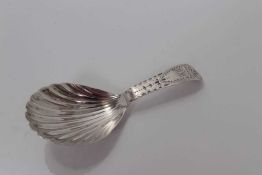 George III silver shell bowl caddy spoon with bright cut decoration, London 1777, Elizabeth Morley,