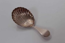 Georgian silver shell bowl caddy spoon - marks rubbed, 7.5 cm