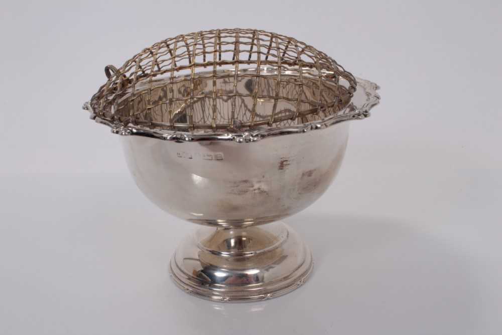 George V silver rose bowl raised on circular pedestal foot, (Birmgham 1924), maker Daniel & Arter, 1 - Image 2 of 2