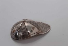 George IV silver jockey cap caddy spoon with quartered engraved decoration, London 1821- no maker, 7