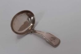 George III silver oval bowl caddy spoon with fiddle pattern handle, London1809, Josiah Smart