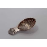 1960s silver caddy spoon of shell form, (London 1964), maker A Chick & Sons Ltd, 8cm long, (0.7oz)