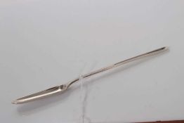 George III silver double ended marrow scoop, with beaded border (London 1785), makers mark J R?, 22.