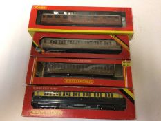 Hornby OO gauge selection of boxed carriages and coaches etc (29)