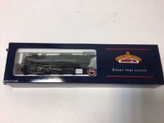 Bachmann OO gauge Class A1 4-6-2 locomotive and tender "Aberdonian" 60158, BR green L Crest, boxed,